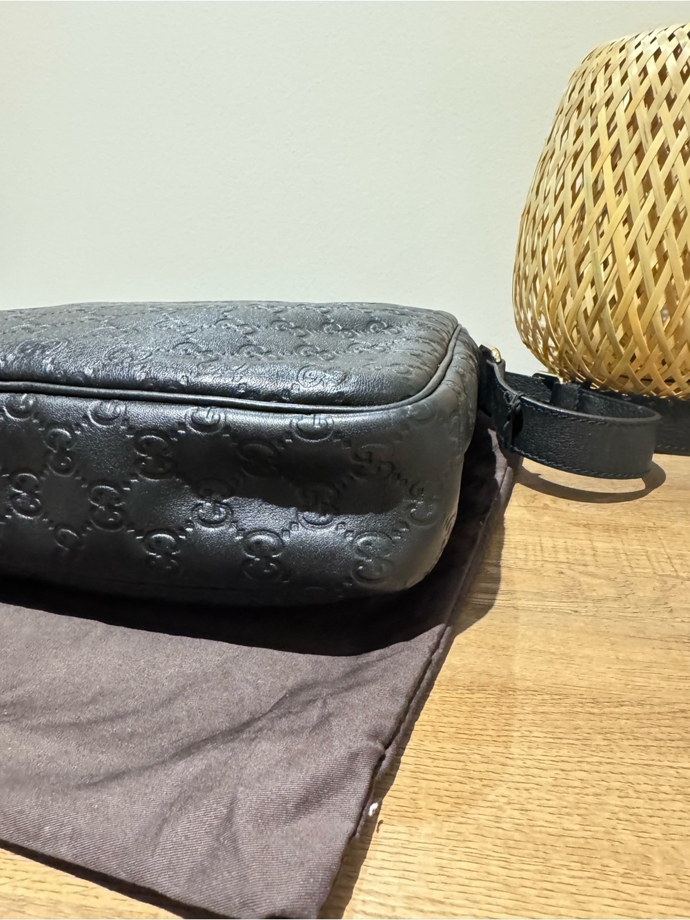 Gucci Black Embossed Leather Messenger Bag with Gold Hardware - Picture 5 of 10